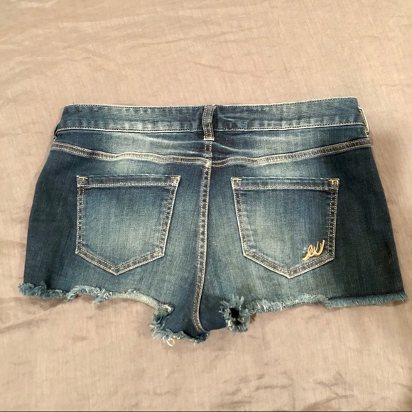 Express jean shorts - Picture 2 of 2